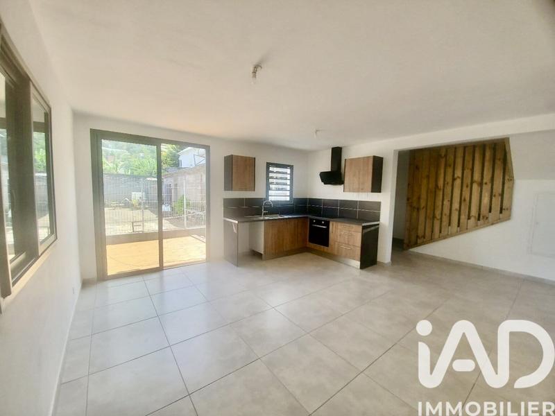 Maison - 183 m² - 8 pièces
