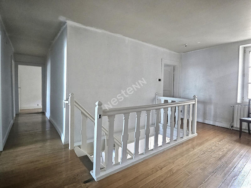 Maison - 163 m² - 7 pièces