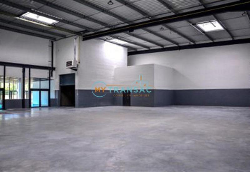 Local d'activité / Entrepôt - 2 654 m²