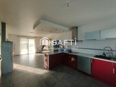 Maison de village - 125 m² - 6 pièces