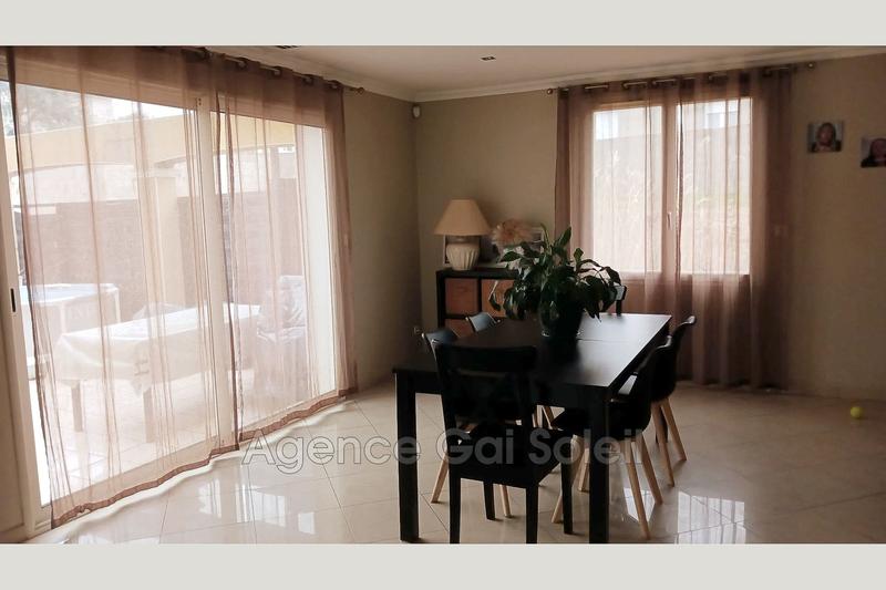 Villa - 150 m² - 5 pièces