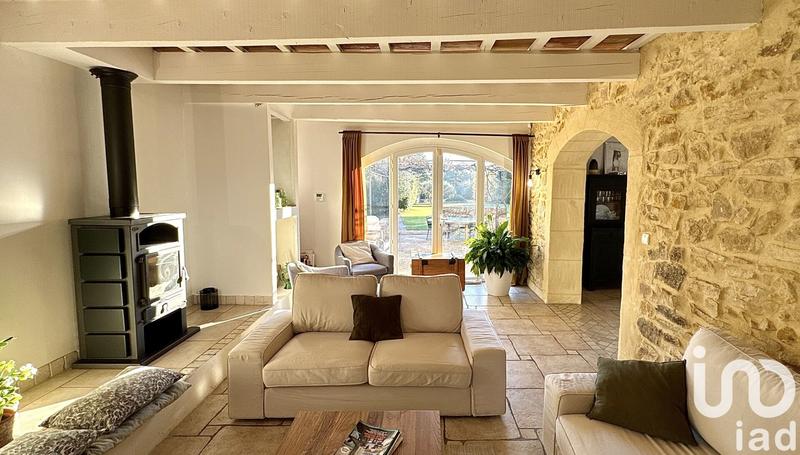 Maison - 280 m² - 10 pièces