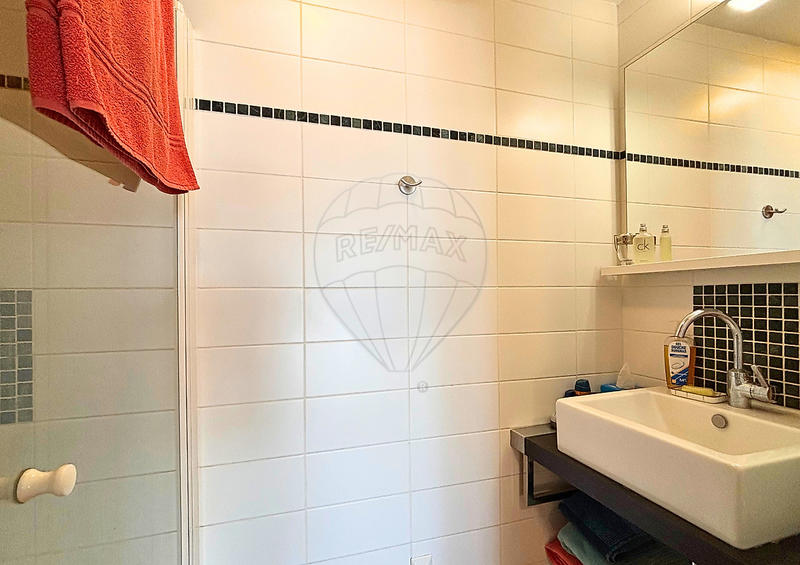 Maison - 201 m² - 7 pièces