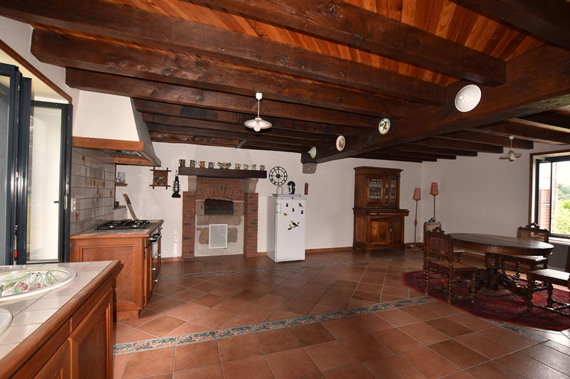 Maison - 208 m² - 5 pièces