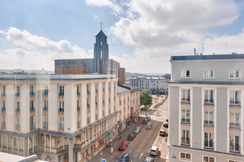 Appartement - 80 m² - 5 pièces