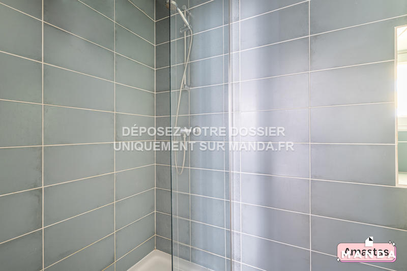 Chambre - 10 m² - 5 pièces