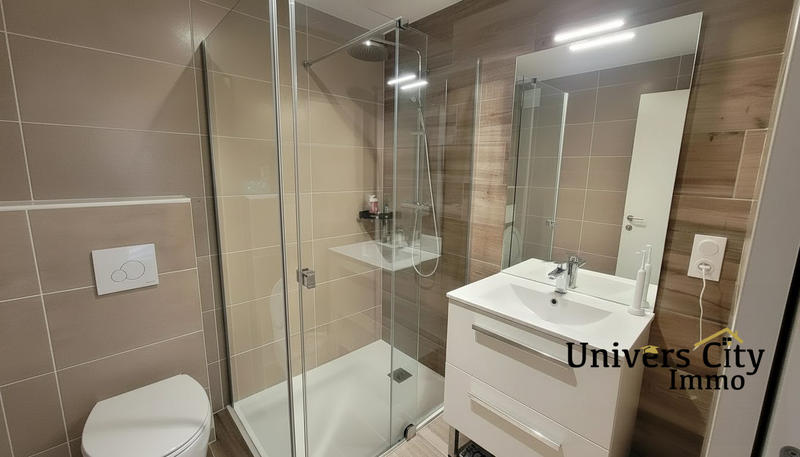 Maison - 186 m² - 7 pièces