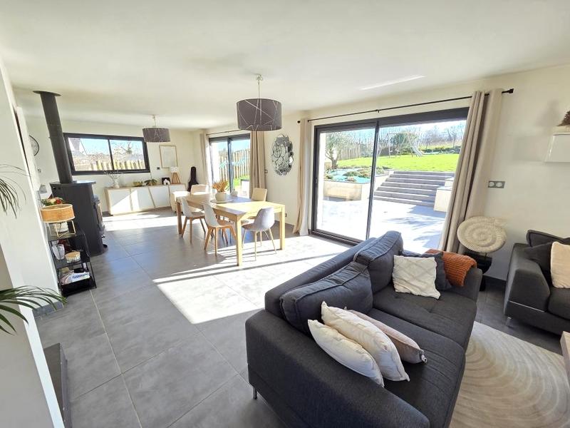 Maison contemporaine - 162 m² - 6 pièces