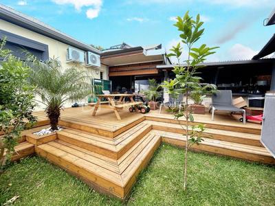 Villa - 180 m² - 6 pièces