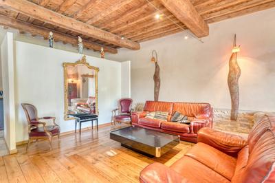 Maison - 342 m² - 9 pièces