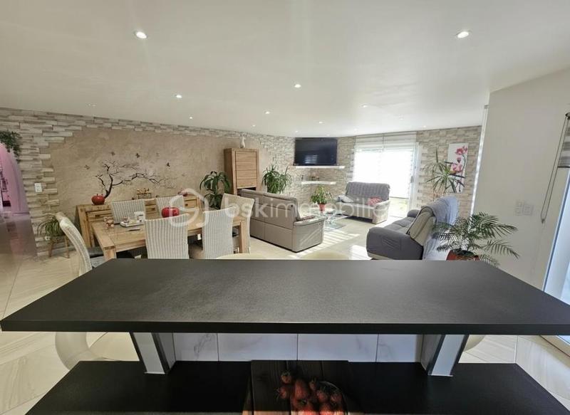 Maison - 140 m² - 5 pièces