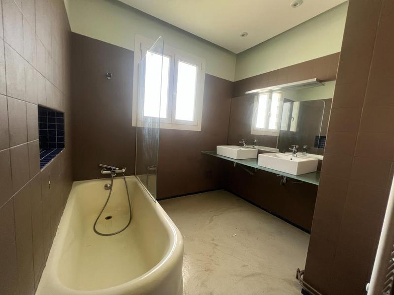 Maison - 189 m² - 6 pièces