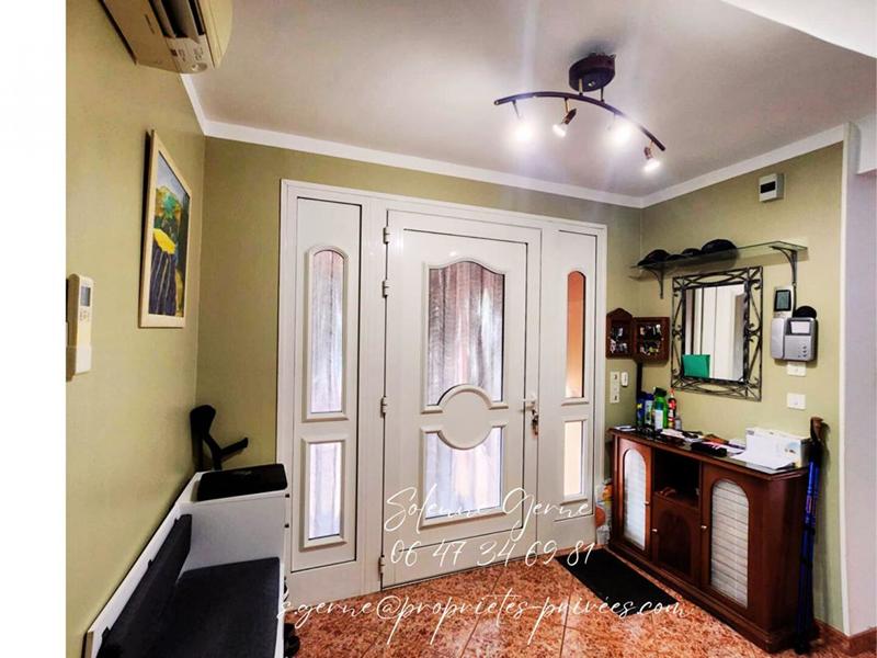 Demeure - 230 m² - 9 pièces