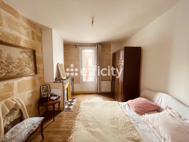 Immeuble - 180 m² - 8 pièces