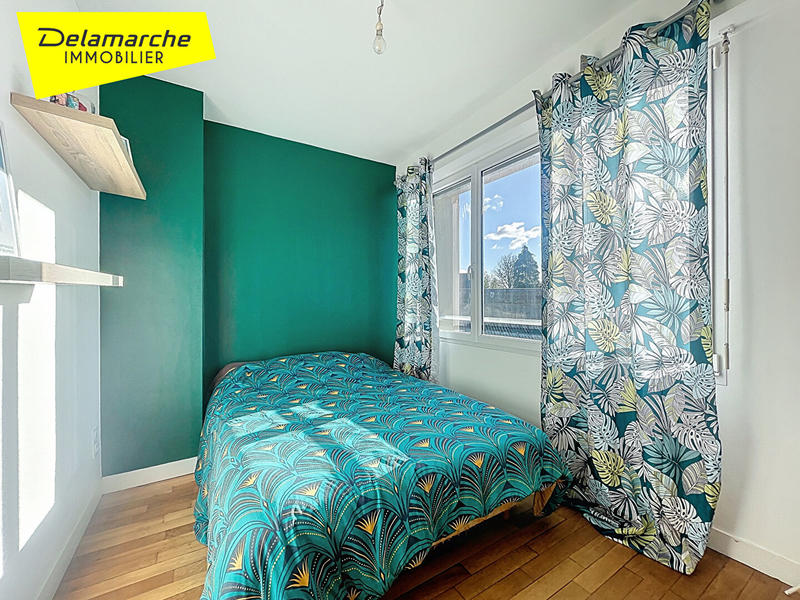 Maison - 83 m² - 5 pièces