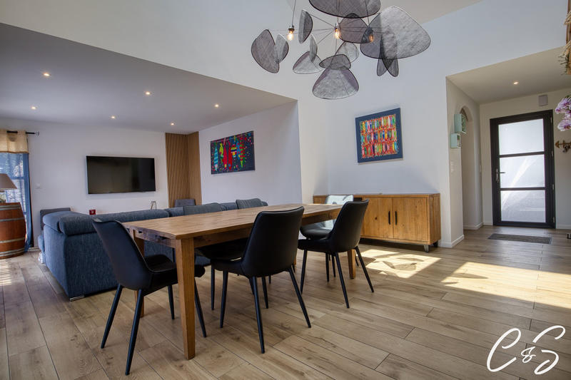 Maison contemporaine - 137 m² - 6 pièces