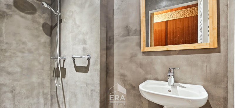 Maison - 190 m² - 8 pièces