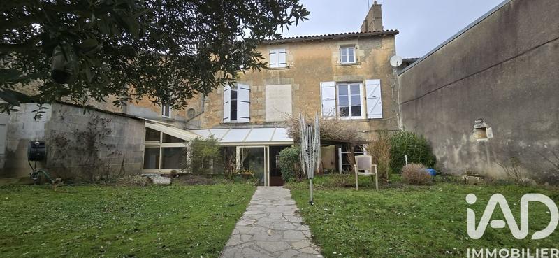 Maison de ville - 210 m² - 8 pièces