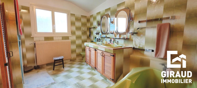 Maison ancienne - 271 m² - 10 pièces