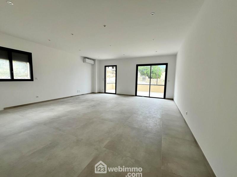 Appartement - 83 m² - 3 pièces