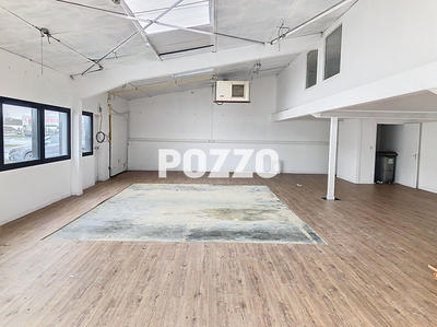 Local commercial - 194 m² - 1 pièce