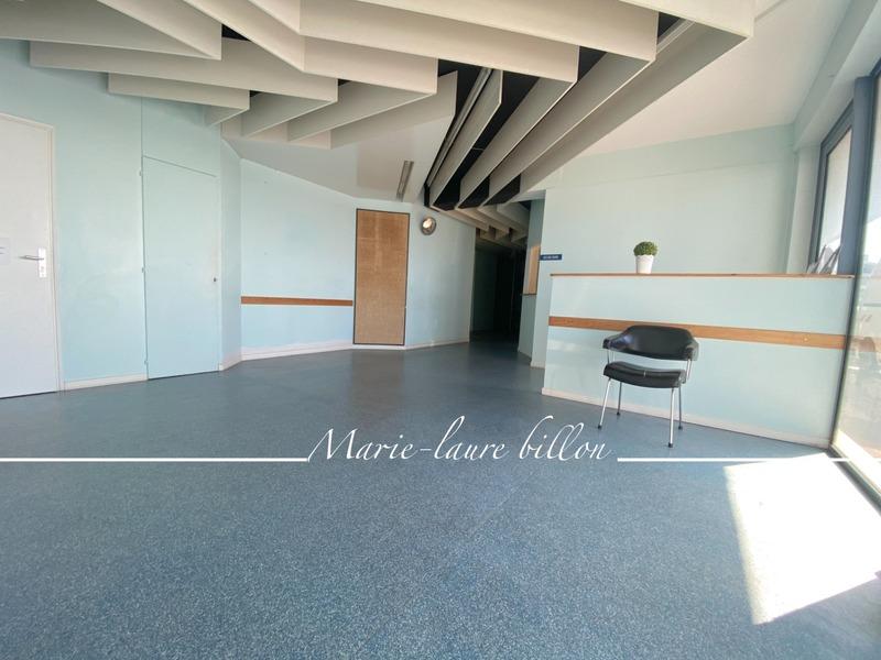 Bureau - 220 m² - 7 pièces