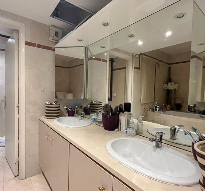 Appartement - 126 m² - 5 pièces