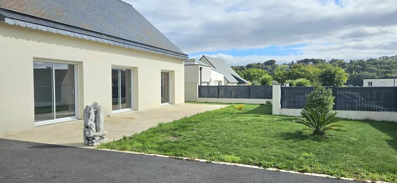 Maison - 102 m² - 4 pièces