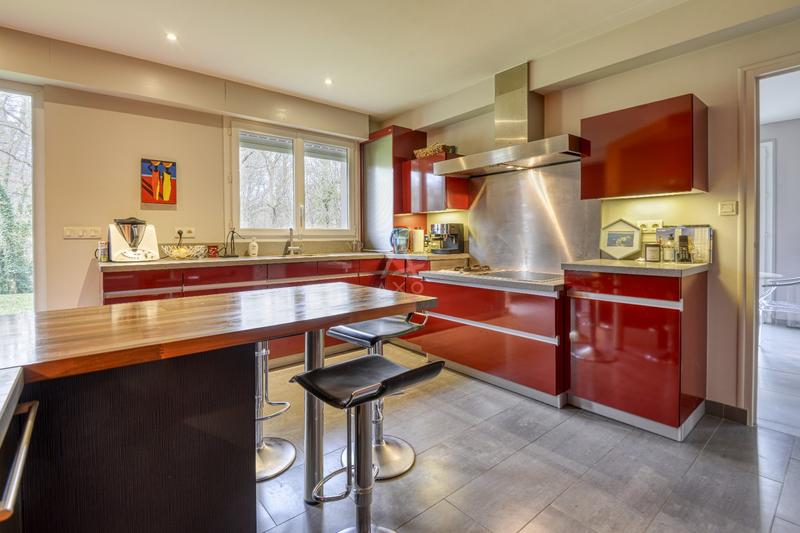 Maison - 170 m² - 7 pièces