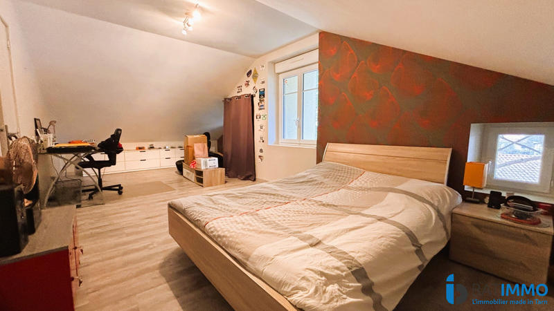 Maison - 174 m² - 8 pièces