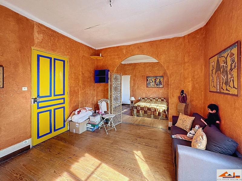 Immeuble - 206 m² - 8 pièces