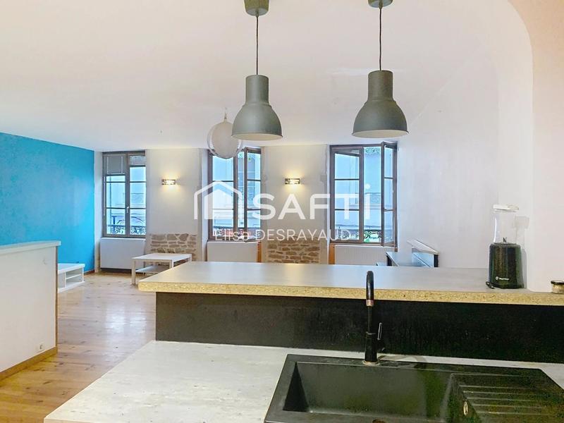 Appartement - 77 m² - 2 pièces