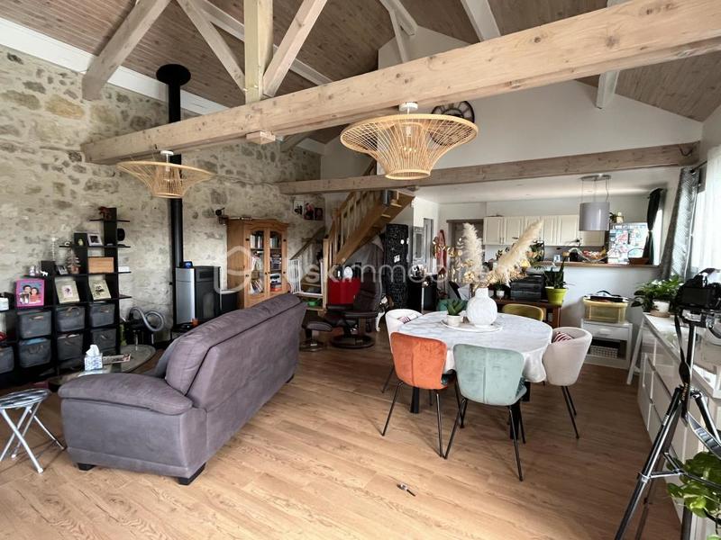 Demeure - 150 m² - 7 pièces