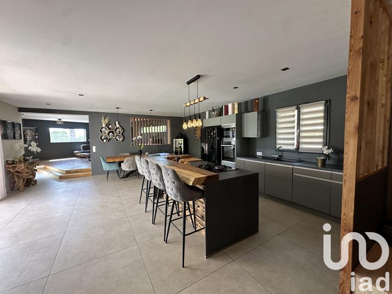 Maison - 163 m² - 6 pièces