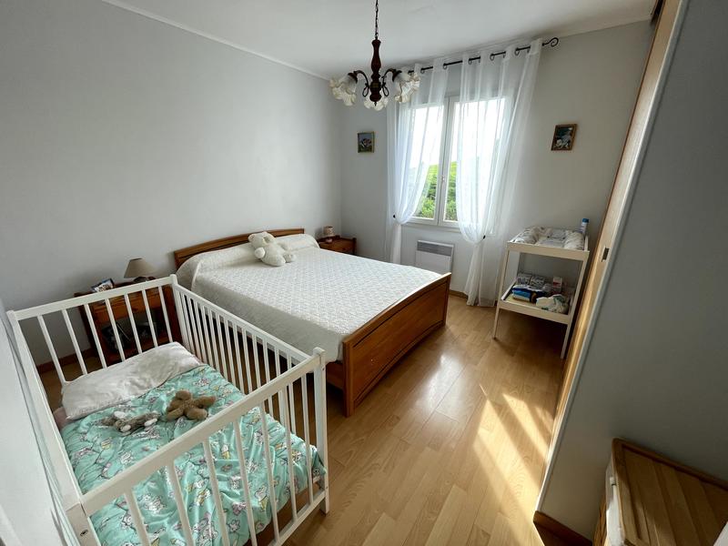 Maison - 188 m² - 8 pièces