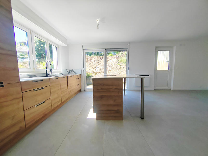 Maison - 178 m² - 7 pièces