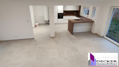 Maison - 100 m² - 4 pièces