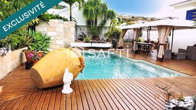 Maison - 168 m² - 9 pièces