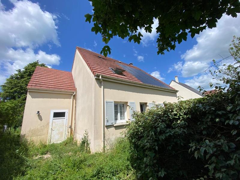 Maison - 94 m² - 5 pièces