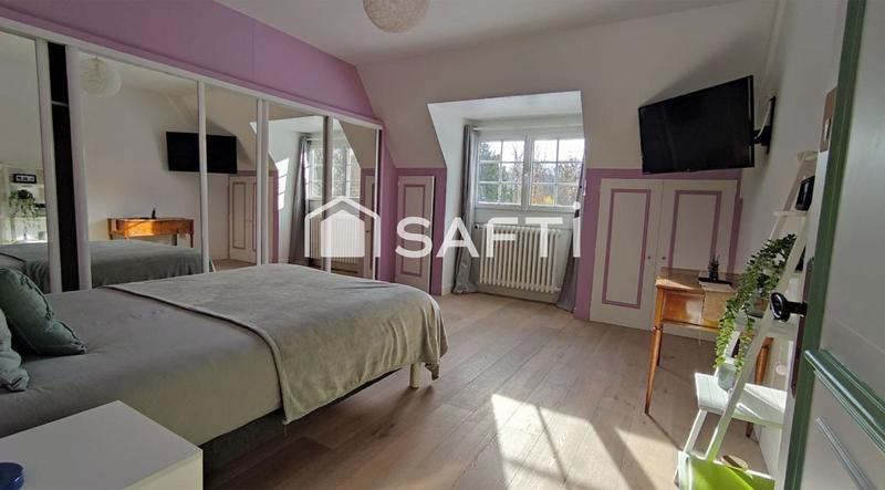 Maison - 355 m² - 18 pièces