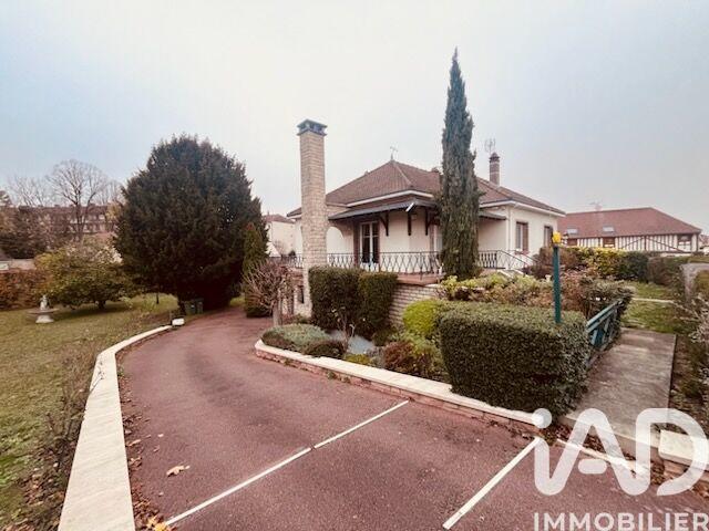 Maison - 160 m² - 7 pièces