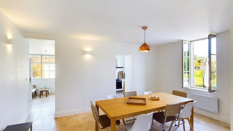 Villa - 180 m² - 7 pièces