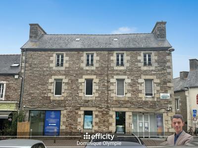 Immeuble - 220 m² - 13 pièces