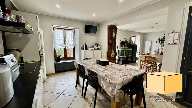 Maison - 175 m² - 7 pièces