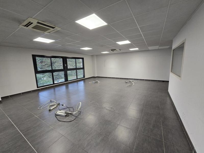 Bureau - 960 m²