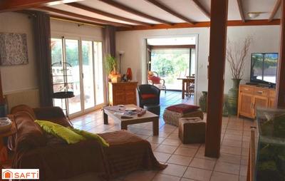 Maison - 130 m² - 4 pièces