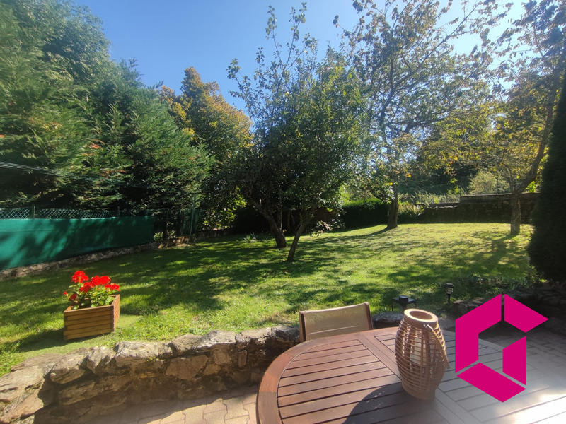 Maison - 93 m² - 5 pièces