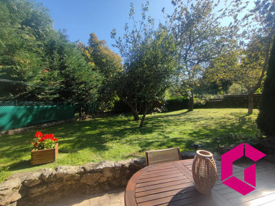 Maison - 93 m² - 5 pièces