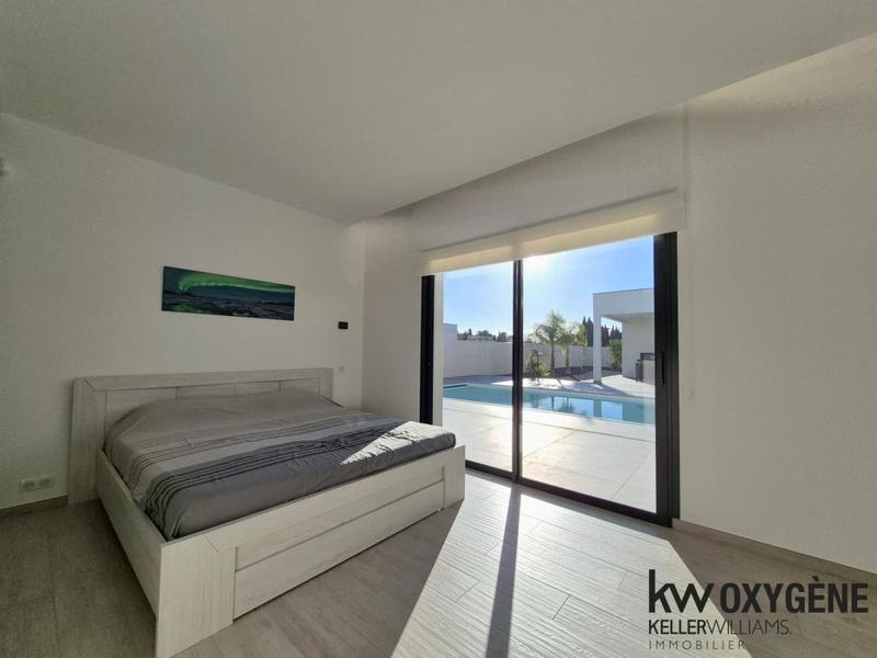 Maison - 232 m² - 6 pièces