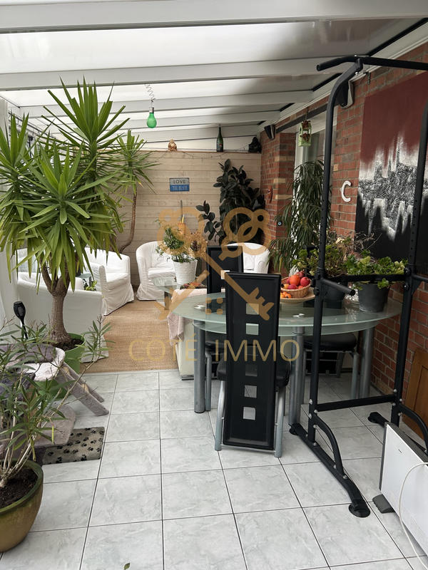 Maison - 98 m² - 4 pièces